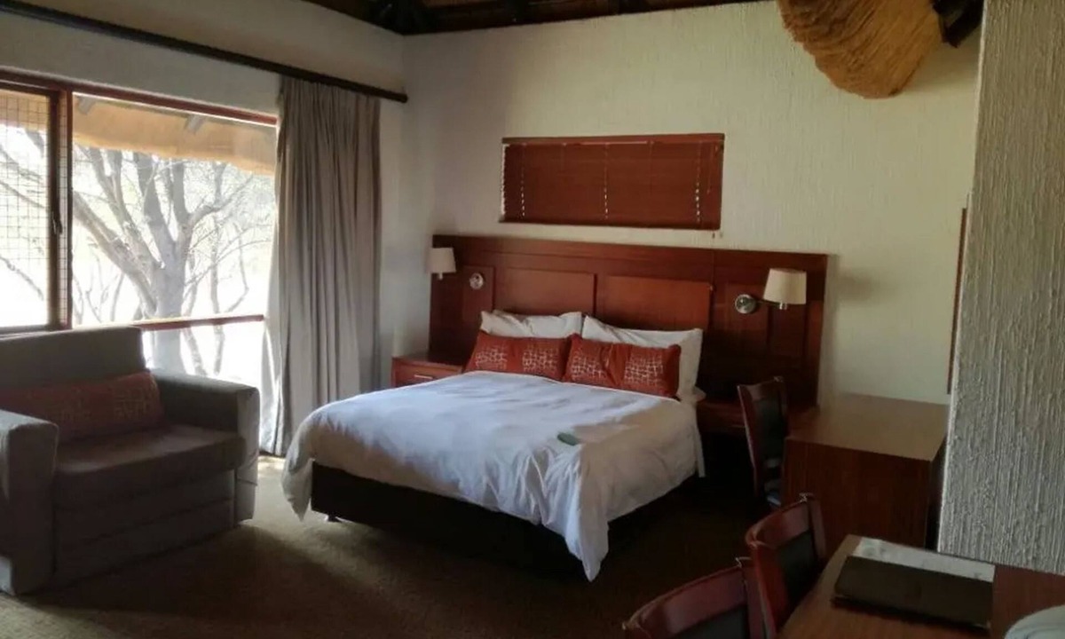 Ledig Cabin | Bakubung Self-Catering Chalets