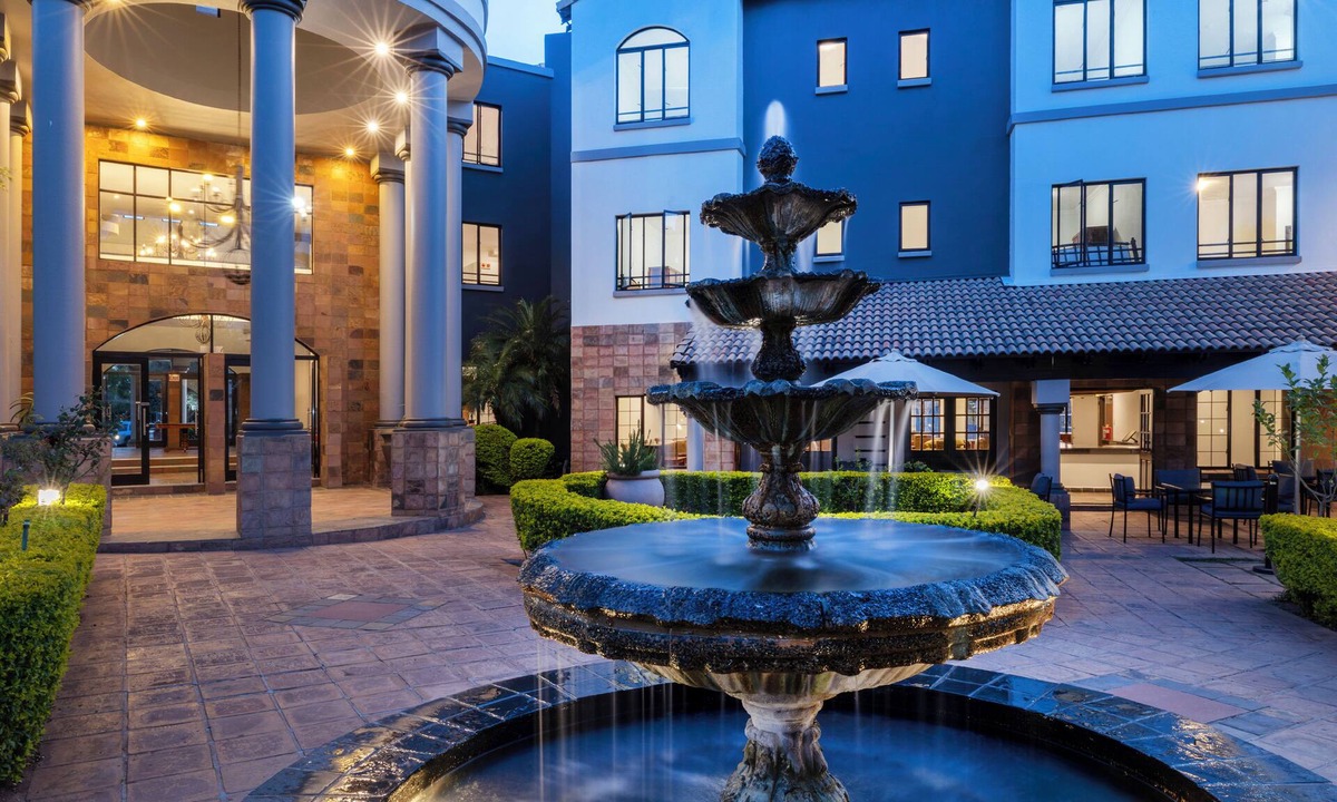 Die Hoewes Hotel | Basdenwood Hotel