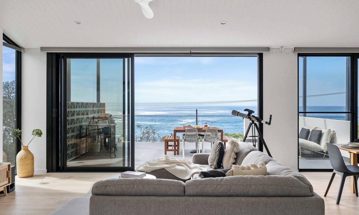 Kioloa House | Beachside In Kioloa S