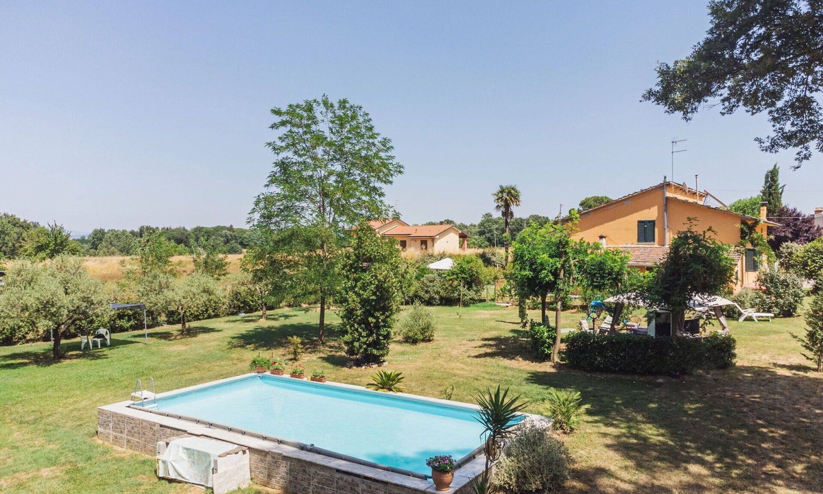 Castelfranco di Sotto House | Beautiful villa for 4 people with WIFI, pool, TV and patio