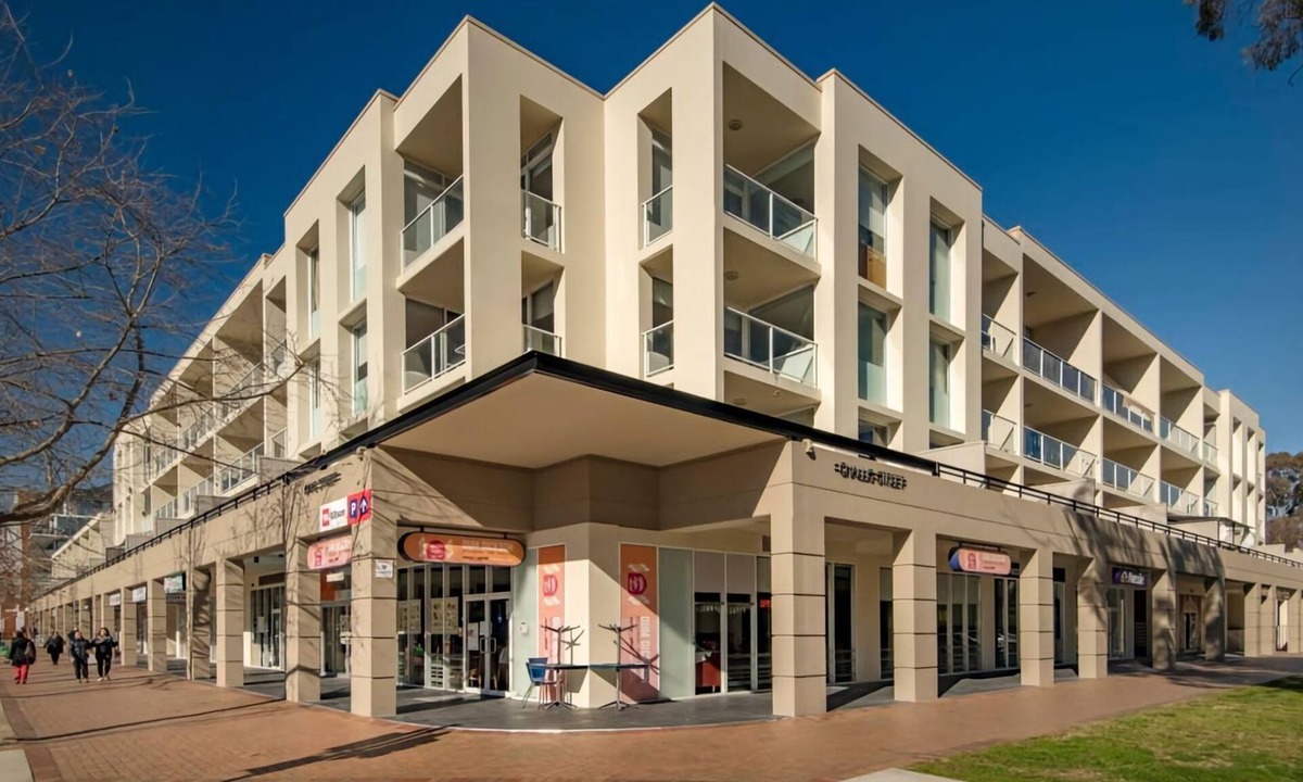 Dickson Apartment | Beautiful 3 Bedroom Townhouse Located in Dickson