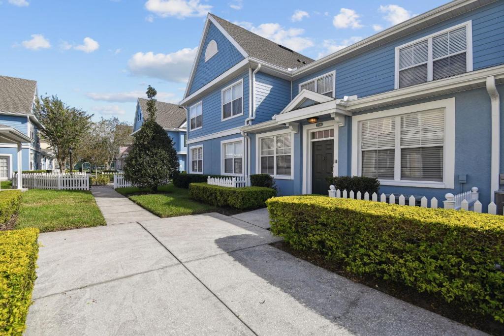 Venetian Bay Villages Apartment | Beautiful 3 Bedroom Townhouse near Walt Disney World