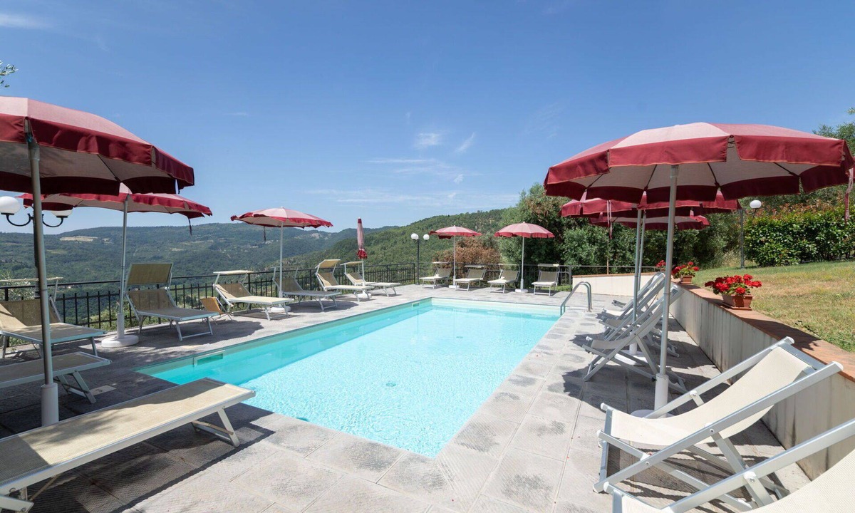 Montebonello Apartment | Beautiful apartment for 4 people with A/C, WIFI, pool, TV, pets allowed and panoramic view
