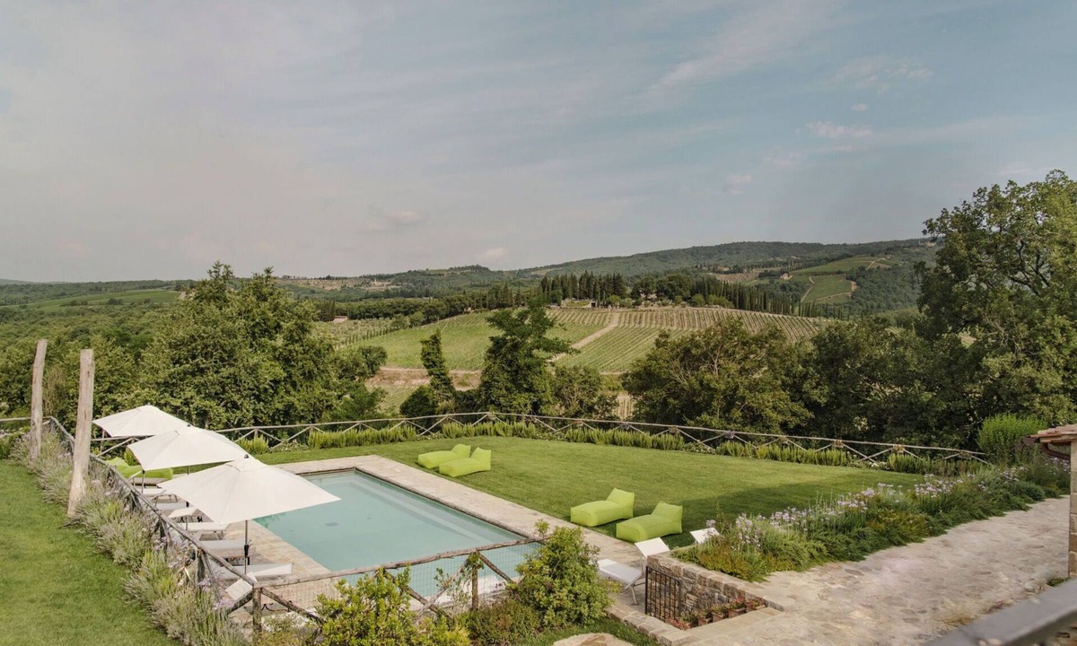 Radda in Chianti Villa | Beautiful private villa for 12 people with WIFI, A/C, private pool, close to Greve In Chianti