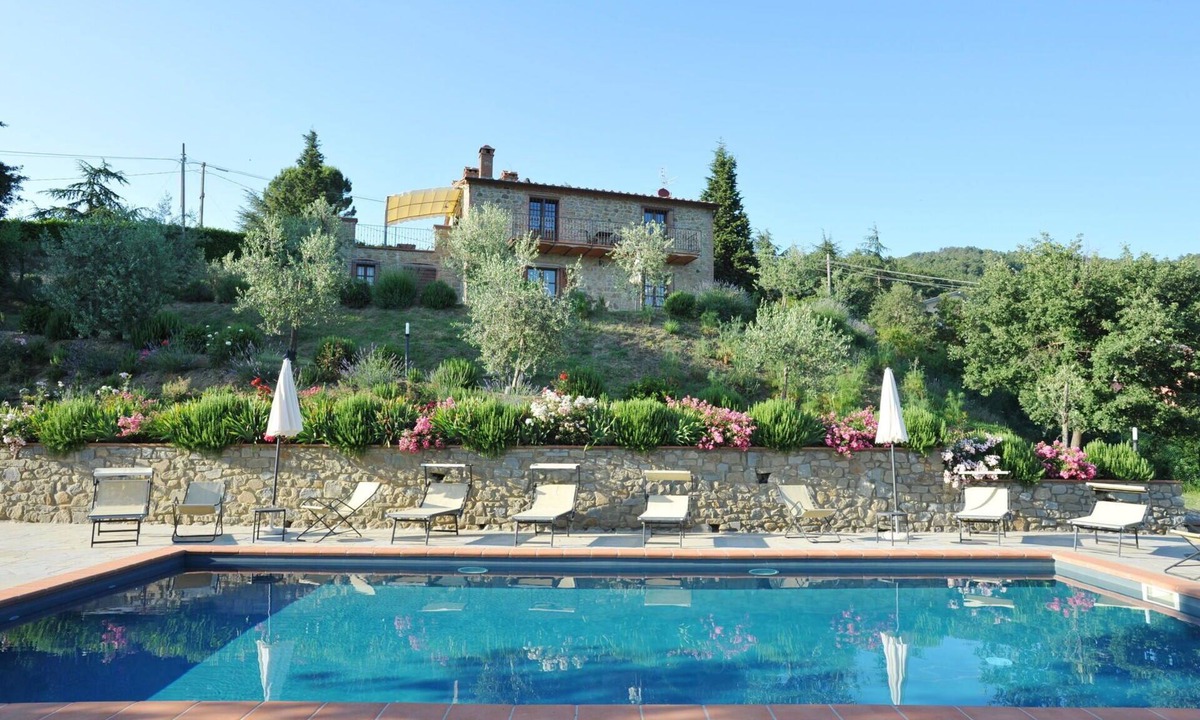Lisciano Niccone Villa | Beautiful private villa with A/C, private pool, WIFI, TV, terrace, panoramic view, close to Cortona