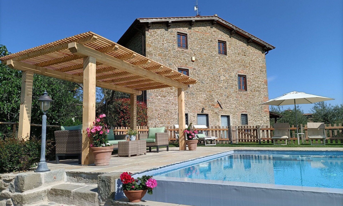 Montegonzi Villa | Beautiful private villa for 10 guests with WIFI, private pool, A/C, TV, veranda and panoramic view
