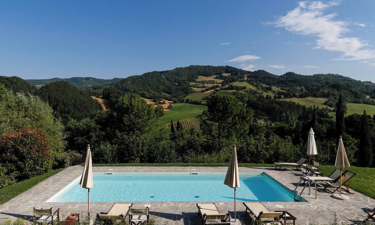 Tredozio Villa | Beautiful private villa for 6 people with private pool, WIFI, TV, patio and panoramic view