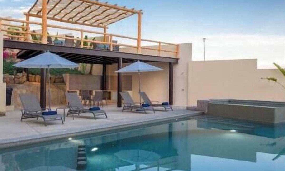 Downtown San Jose del Cabo Condo | Beautiful Spacious Condo Pool Side in San Jose del Cabo - 2 Bedroom