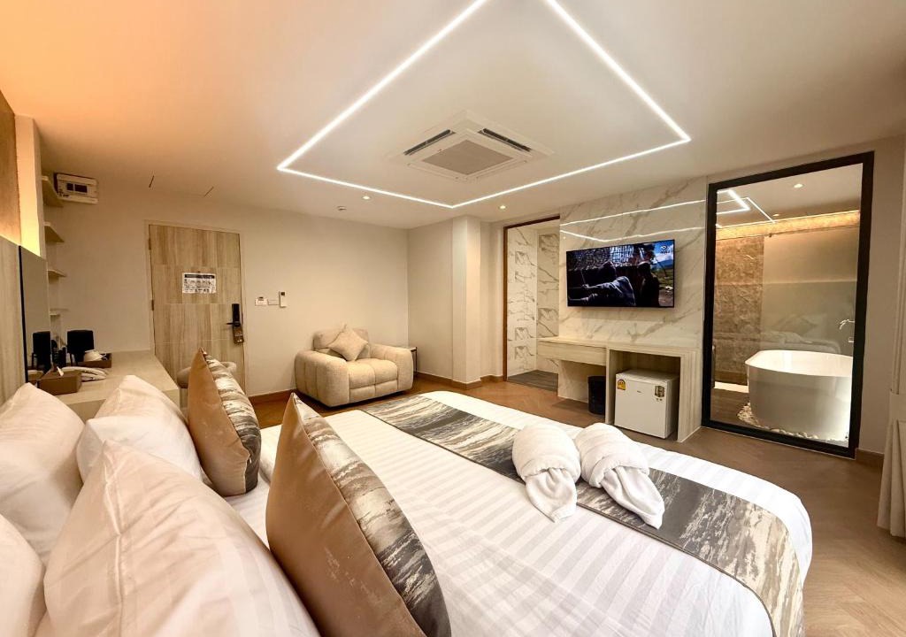 Phasi Charoen Hotel | Bed by Tha-Pra SHA Plus