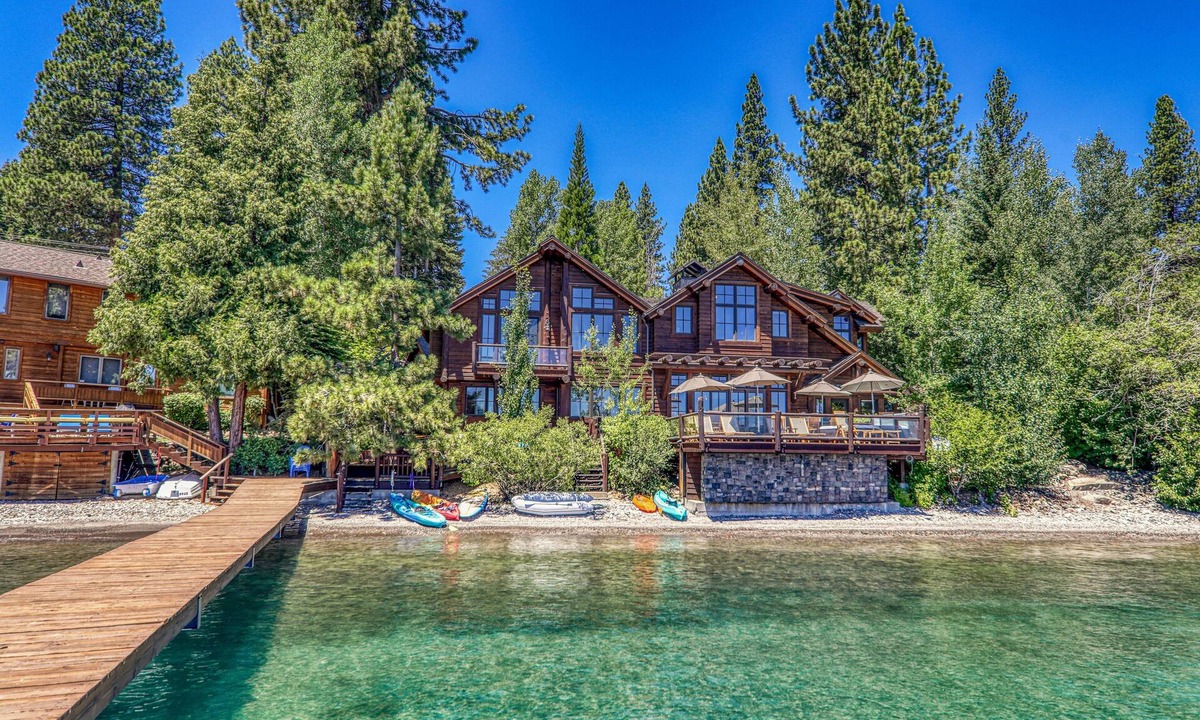 Carnelian Bay House | Beyond the Blue Lakefront Escape by Tahoe Getaways - Dog OK, Hot Tub, 6BR, Pier & Buoy