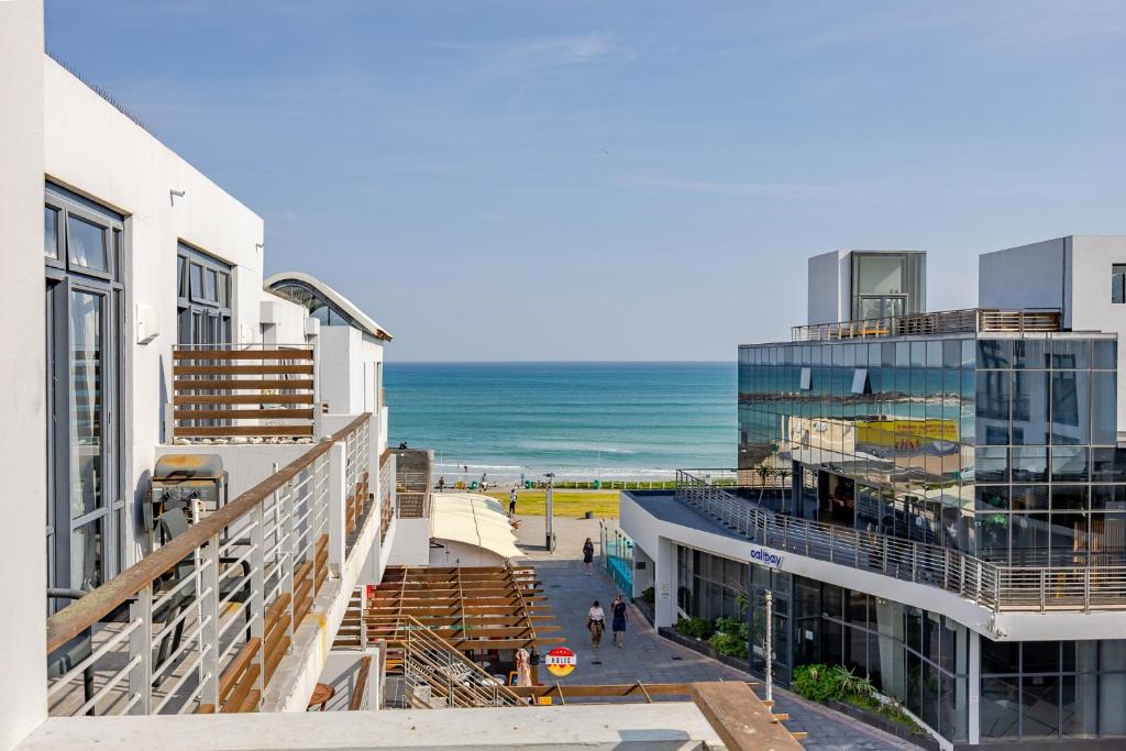 Big Bay Apartment | Big Bay Beach Loft- 1 bedroom