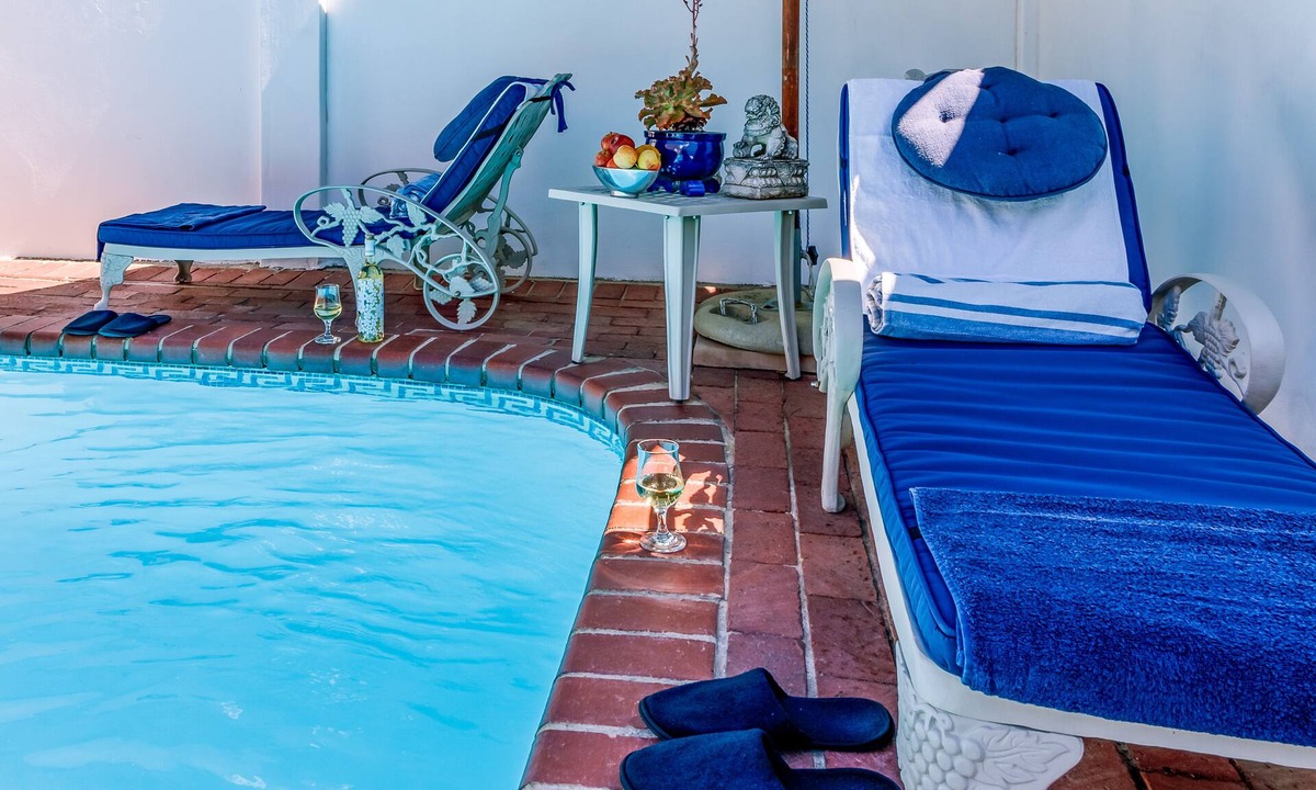 Franschhoek Cottage | Bleu Cobalt Cottage