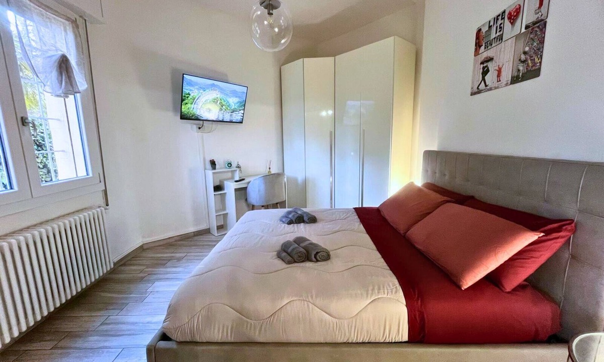 Volta Casaralta Apartment | [ Bologna Confort 101 ] 5 minutes from the main FAIRS and 20 minutes from the CENTER