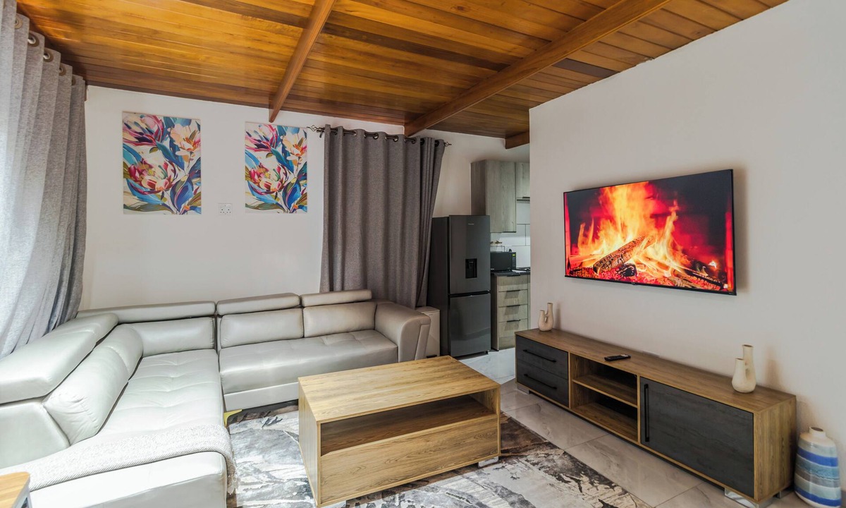 Greater Johannesburg Metropolitan Area Apartment | Boutique Hotel-Style Room In Ferndale-F6