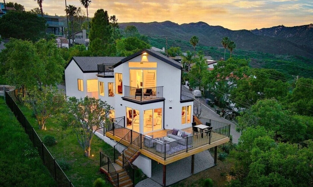 Malibu Villa | Brand New Gorgeous 4-bedroom Malibu villa with Ocean Views