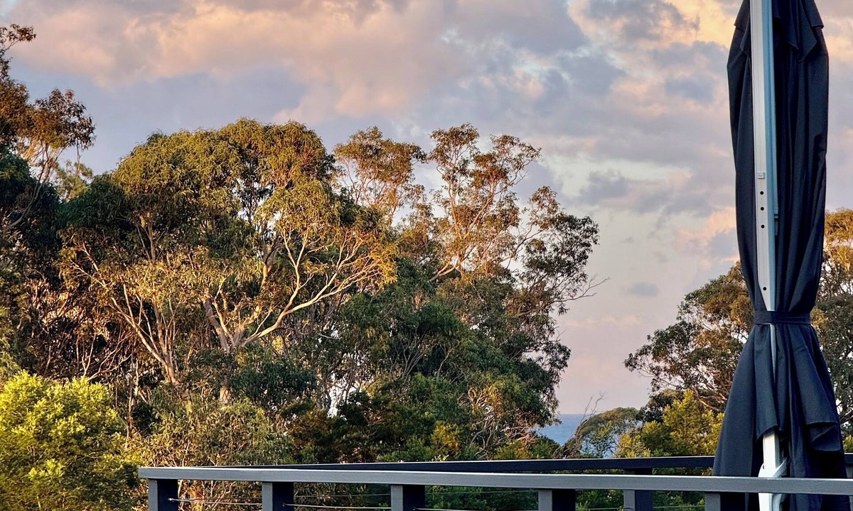 Bawley Point House | Brand new home in Bawley, private setting, walk to Bawley Point beach.