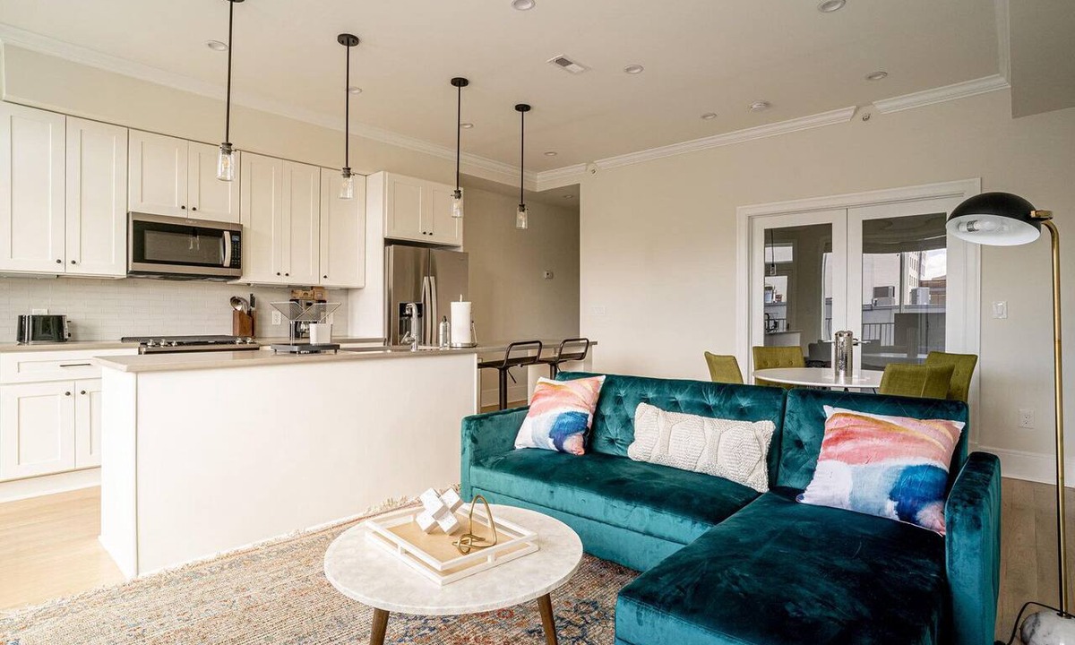 Dupont Circle Apartment | Bright Dupont Circle 2BR w/W/D, nr Restaurants & Bars, by Blueground