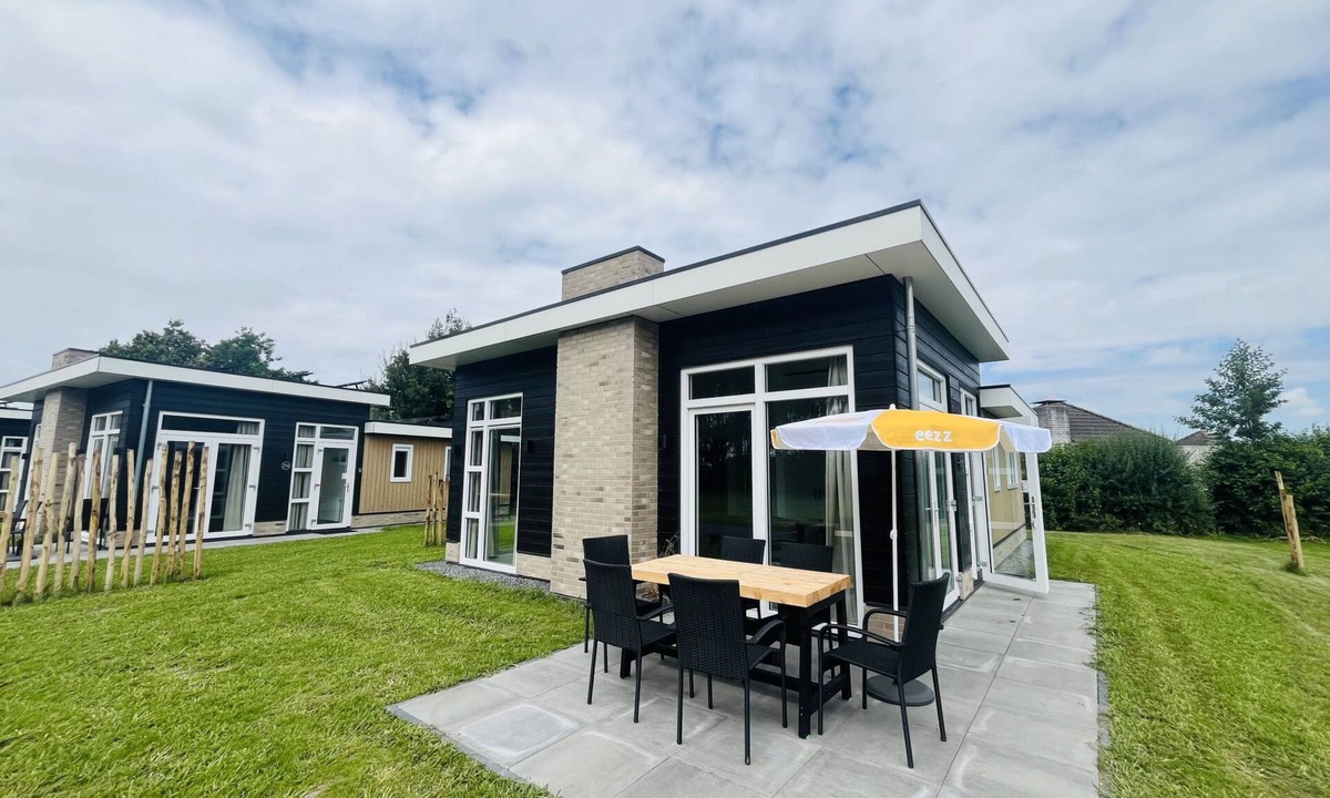Dirkshorn House | Bungalowpark de Horn - Floresta 213 by Interhome
