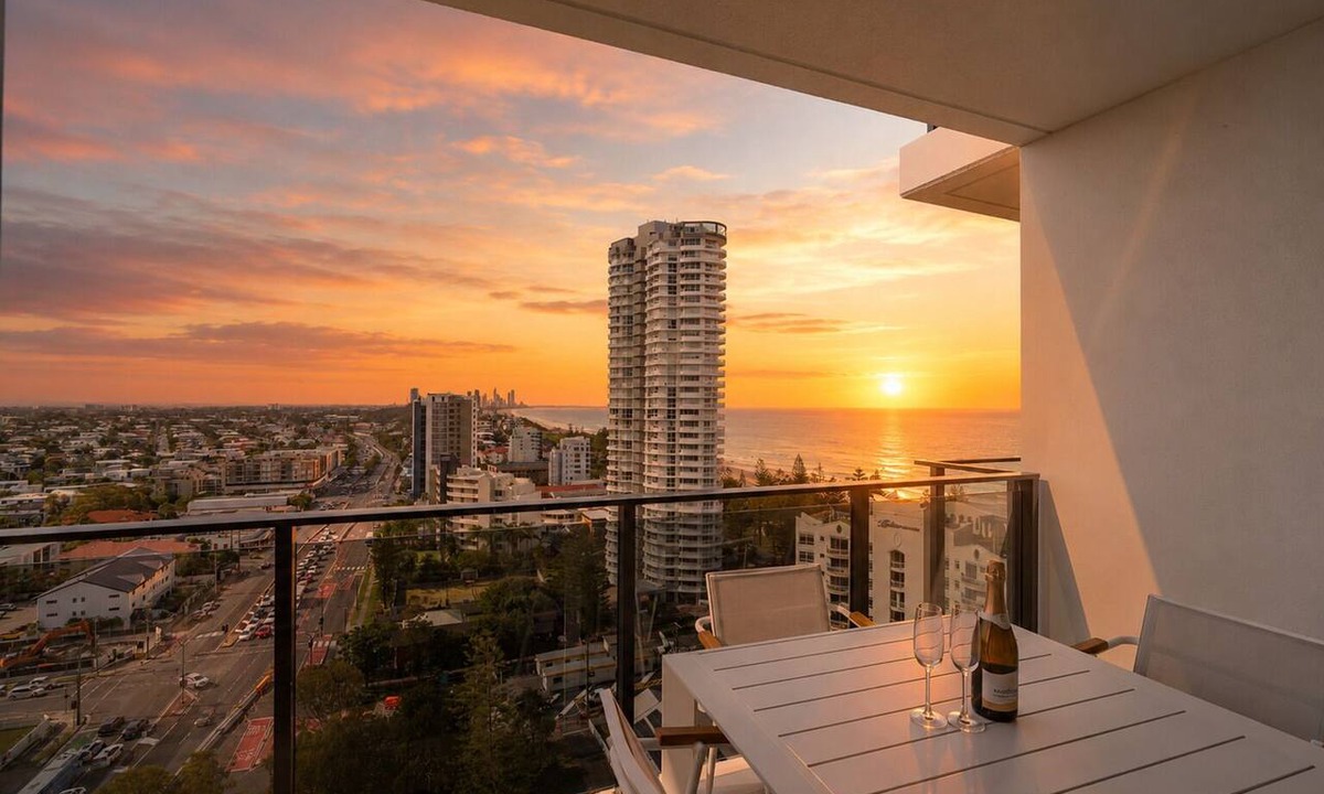 Burleigh Heads Apartment | Burleigh Seaside Sanctuary. Sea Views, Pool, Gym, BBQ Area, steps from beach.