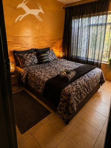 Greater Johannesburg Metropolitan Area House | Bushman Kraal Backpackers