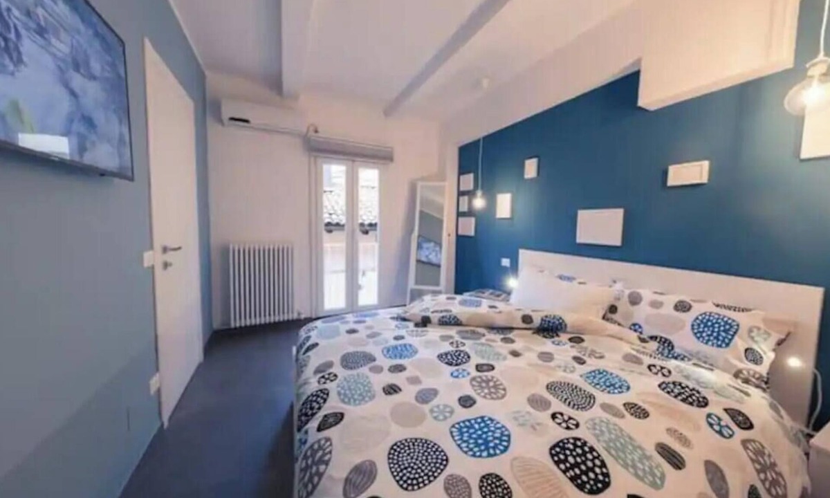 San Donato Apartment | Ca de la Torre - Cozy apartment within walking distance of the two towers