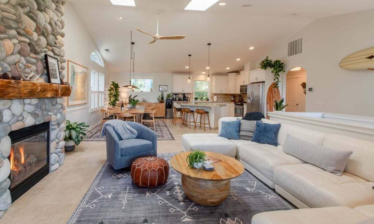 Tolovana Park House | Cannon Beach Retreat, 3 King Beds, Chef's Kitchen, Outdoor Lounge, Walk to Beach