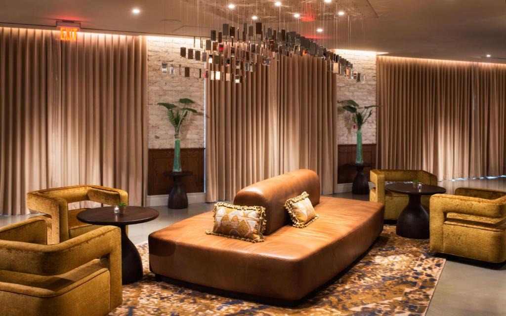 Connecticut Ave - K Street Hotel | Canopy by Hilton Washington DC Embassy Row