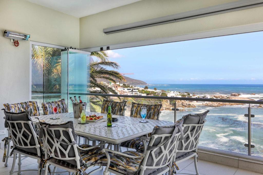 Camps Bay House | Cape Nights - Stylish Villa Panoramic Views Pool