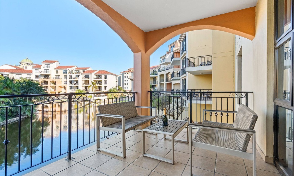 Century City Apartment | Capri 101 - Two Bedroom Apartment, Sleeps 4