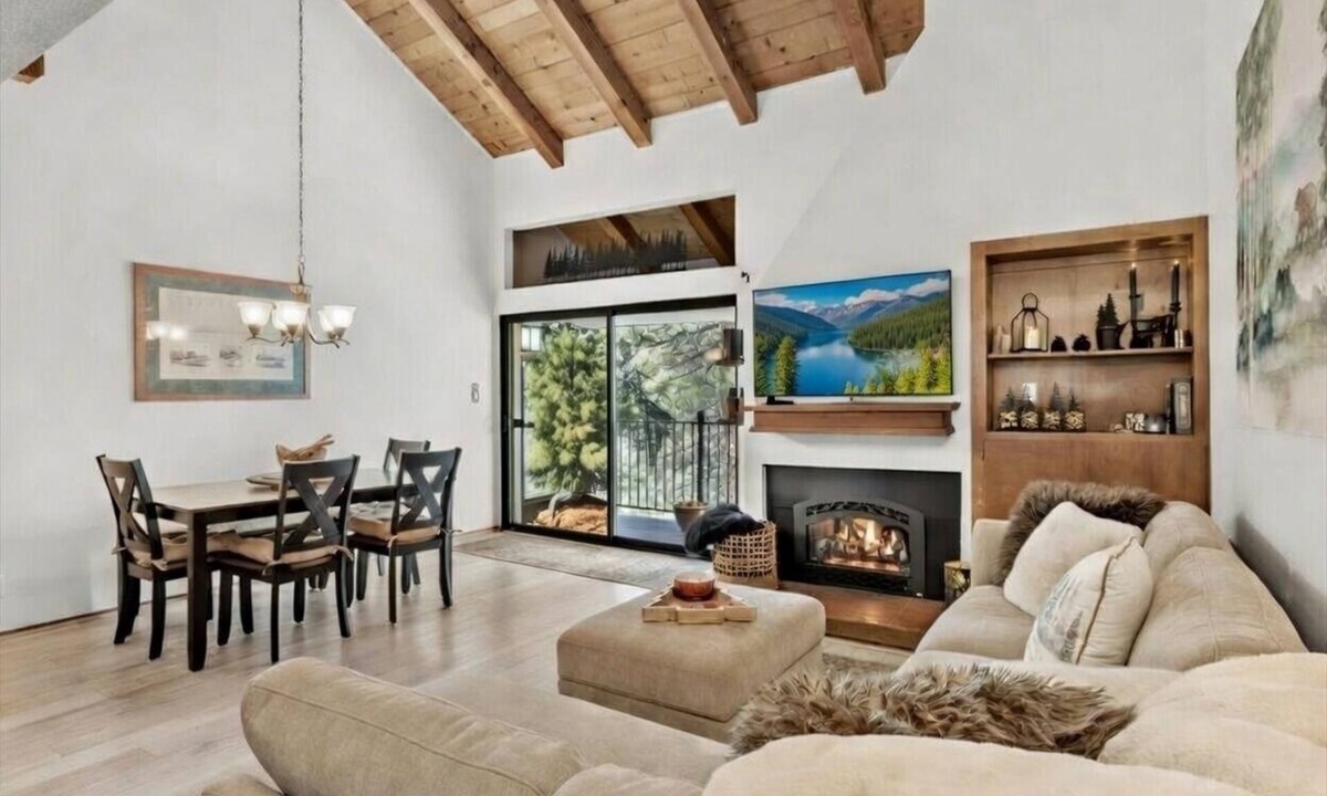 Carnelian Woods House | Carnelian Bay Retreat 2 Bedrooms + Loft Sleeps 6