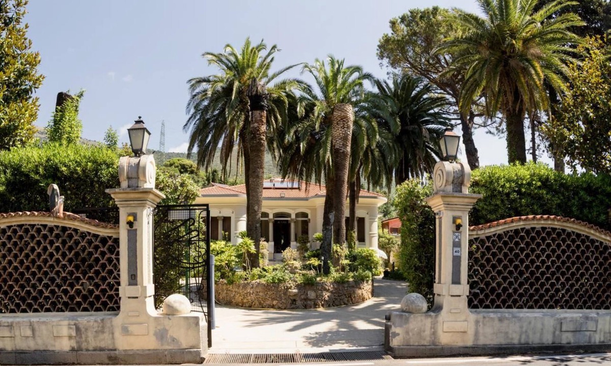 Cisano sul Neva Bed & Breakfast | Casa Rosso-le cantine