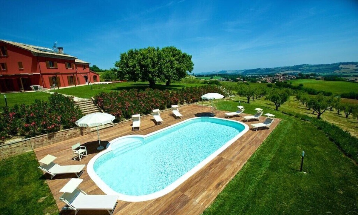 Monte Porzio Villa | Cascina Ottalevi Villa with golf driving range and hot tub