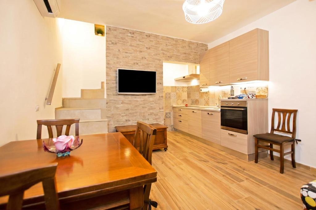 Peretola Apartment | Casina Valentina - Happy Rentals