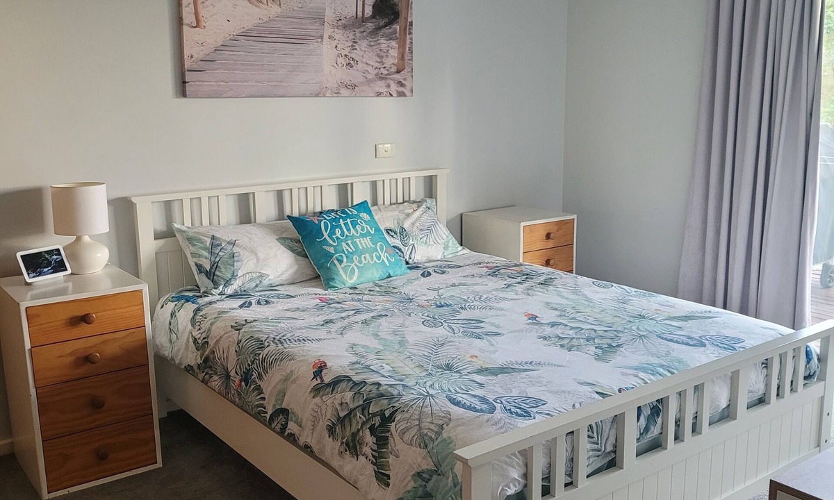 Catalina House | Catalina Coastal Getaway/Family friendly home