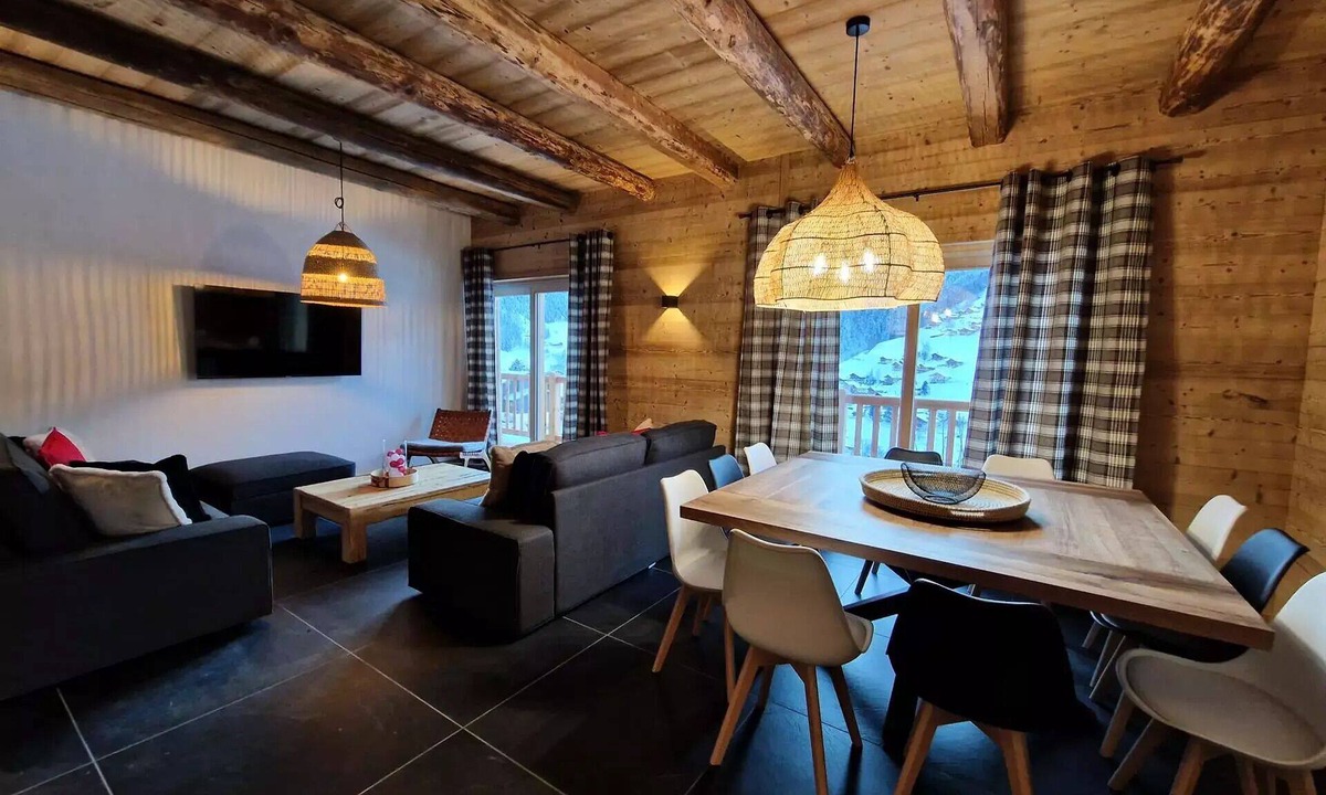 Beaufort Apartment | Chalet Les Cruets - Lodge - View * - 4 bedrooms - 2 bathrooms - 10 people