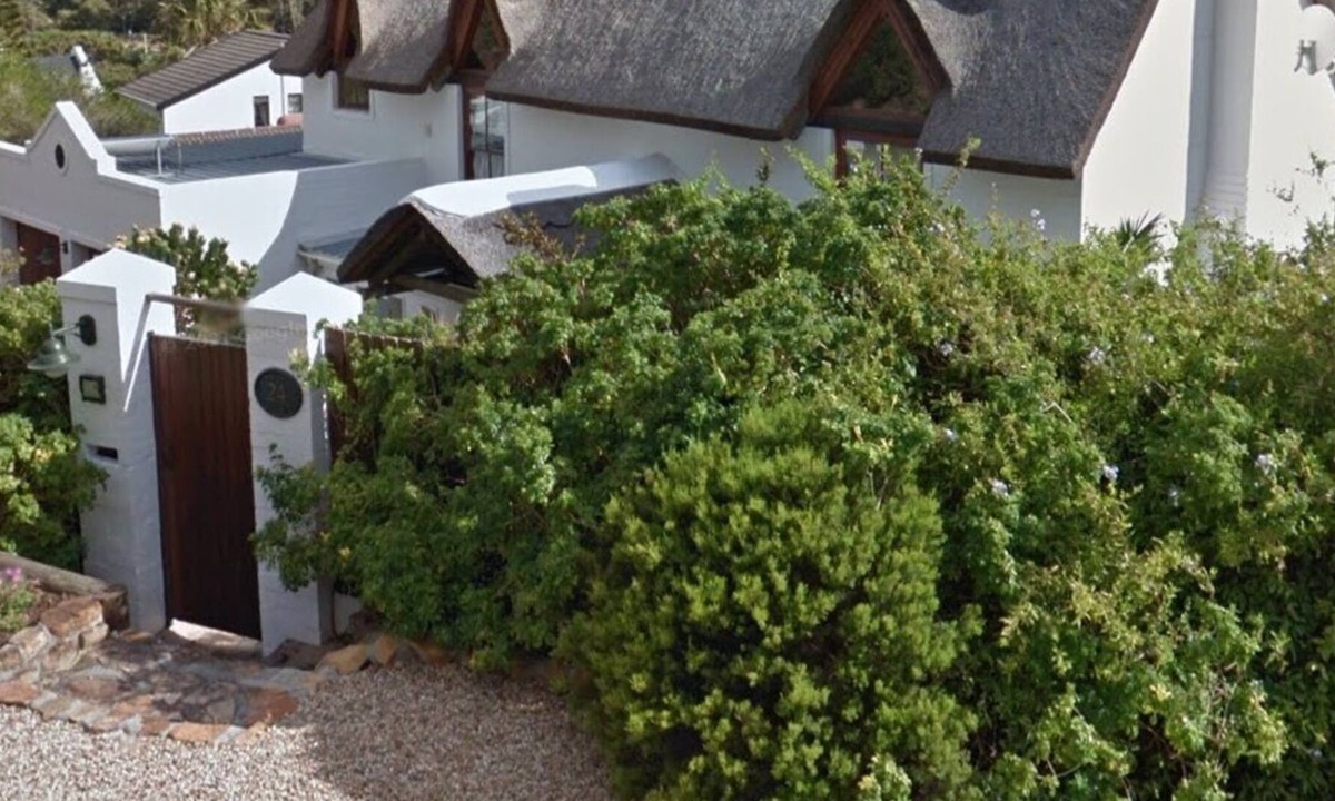 Muizenberg House | Characteristic Cape Home with beautiful views