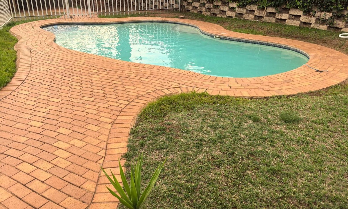 Greater Johannesburg Metropolitan Area Apartment | Charming 2-Bedroom Apartment in Johannesburg South