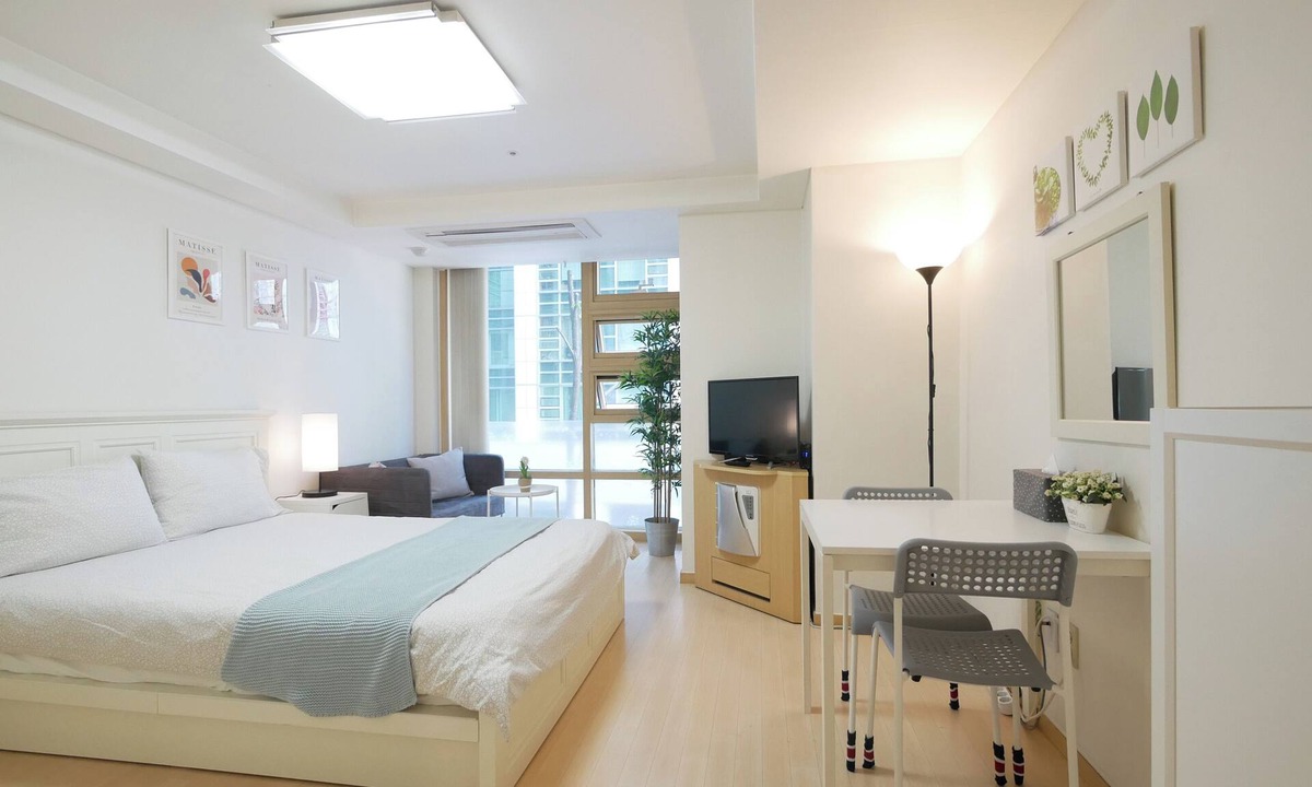 Sajik-dong Apartment | Charming apartment in fantastic Seoul perfect for your city escape