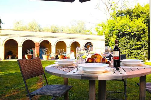 Ponte a Egola Apartment | Charming Apartment in Villa Mannelli