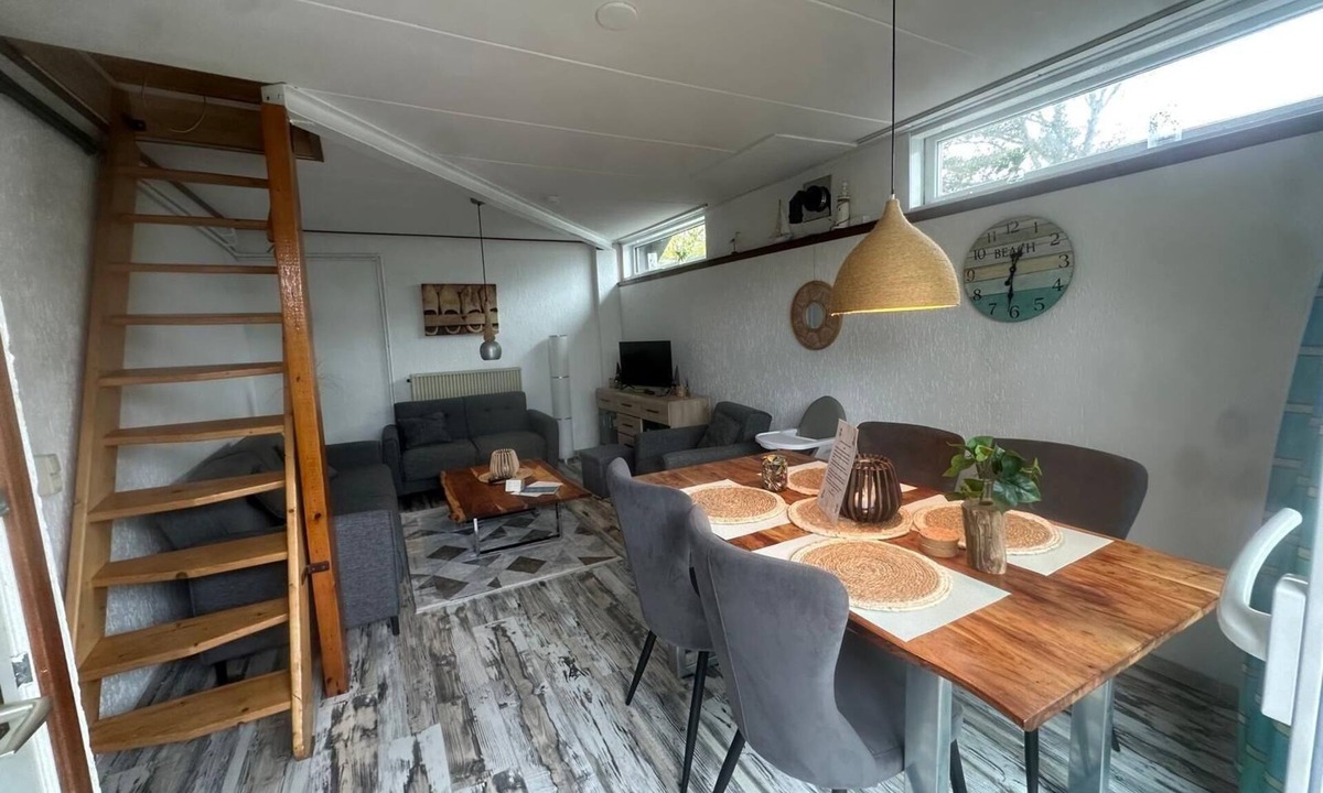 Onderdijk House | Charming holiday home on two levels Ijsselmeer