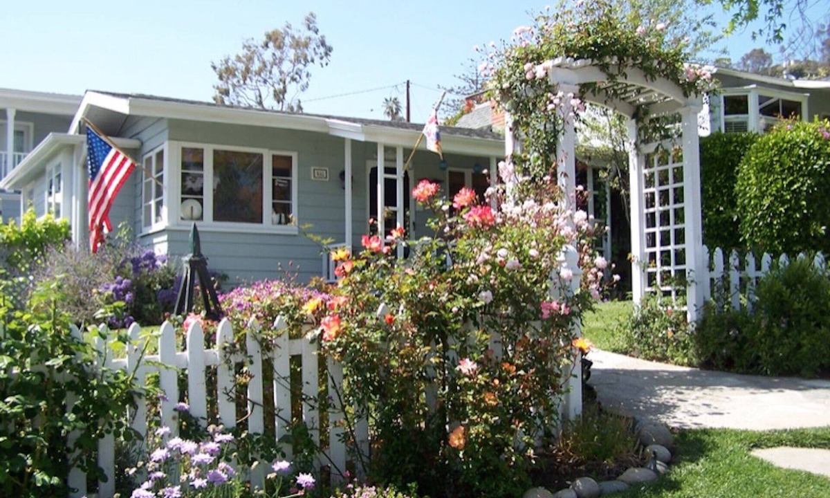 Laguna Beach Cottage | Charming ocean view cottage in desired North Laguna. Short walk to beach & town.
