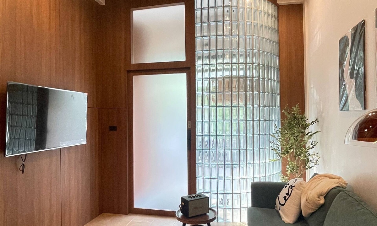 Chakkrawat House | Charming 3-bedroom house with AC, WiFi in marvelous Bangkok