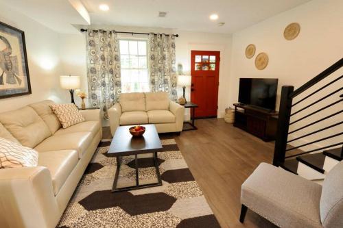 Fort Totten House | Cherry Blossom Townhouse, Easy DC Access
