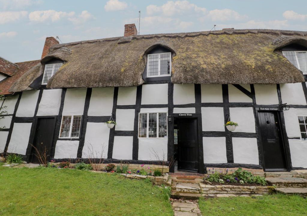 Welford on Avon House | Church View