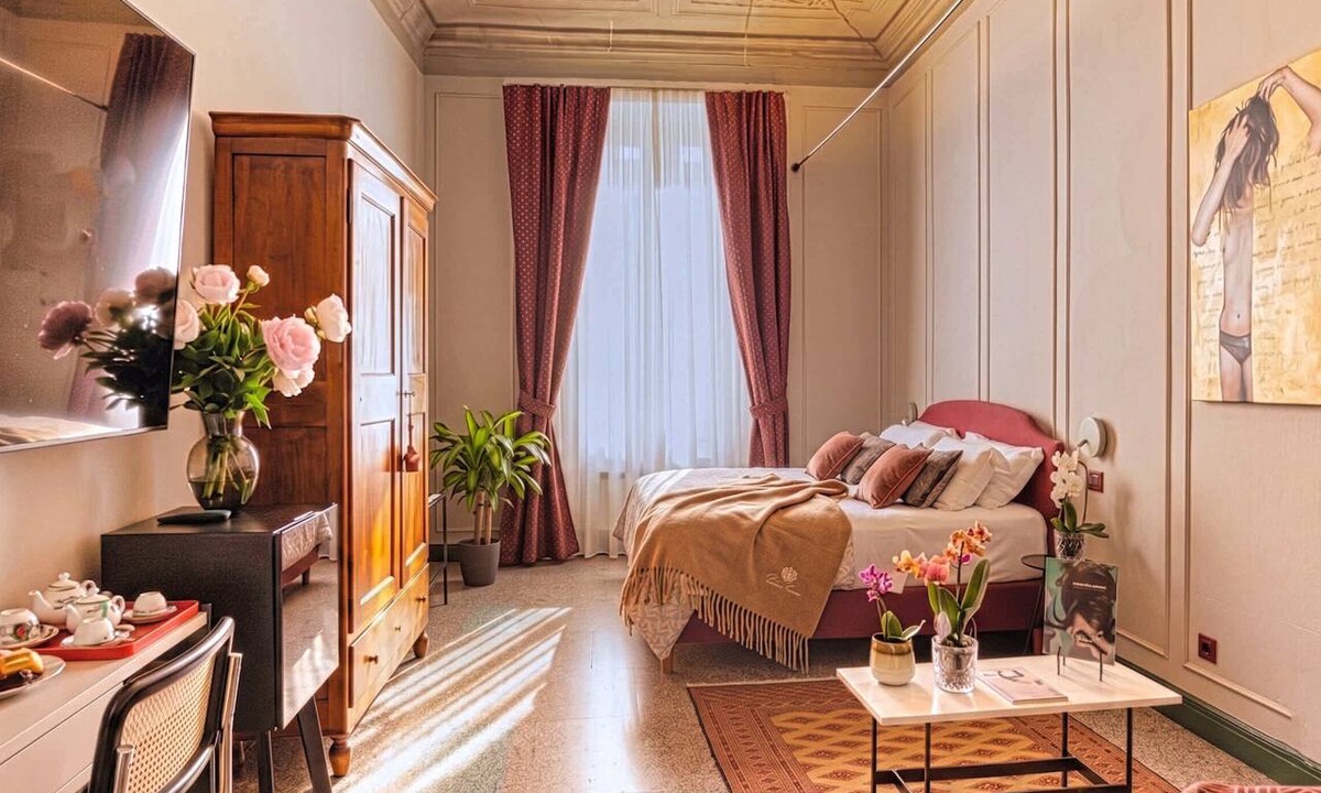 Historic Center Apartment | Cinisca, stunning design apartment
