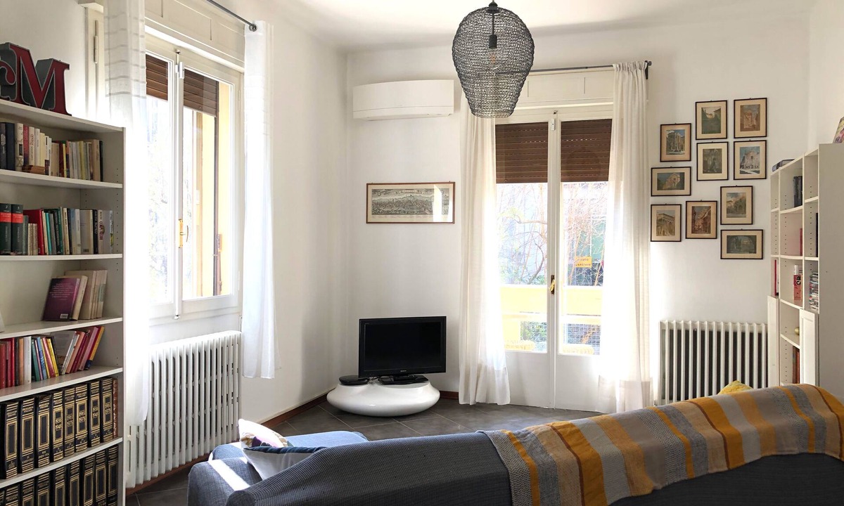 Fossolo Villa | CloMoBo Apartment in Villa (with garden)