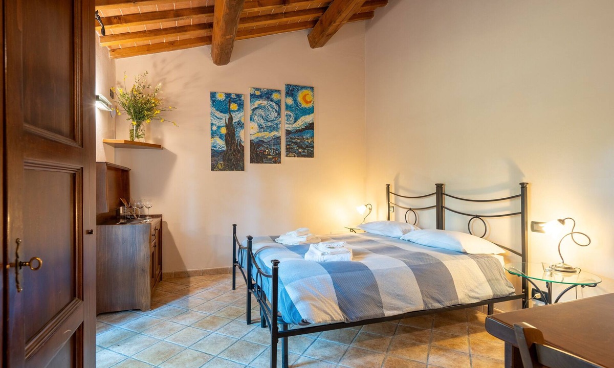 Pieve Santo Stefano Apartment | Colori del cielo – Agriturismo with Experiences, Breakfast Included - Le Ceregne Bio