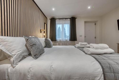 Priors Marston Apartment | Contemporary Studio Rooms, Stockton, Pet Friendly, Wifi