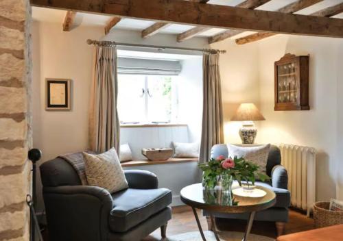 Hook Norton Apartment | Cosy 1-Bedroom Cottage Retreat in Oxfordshire