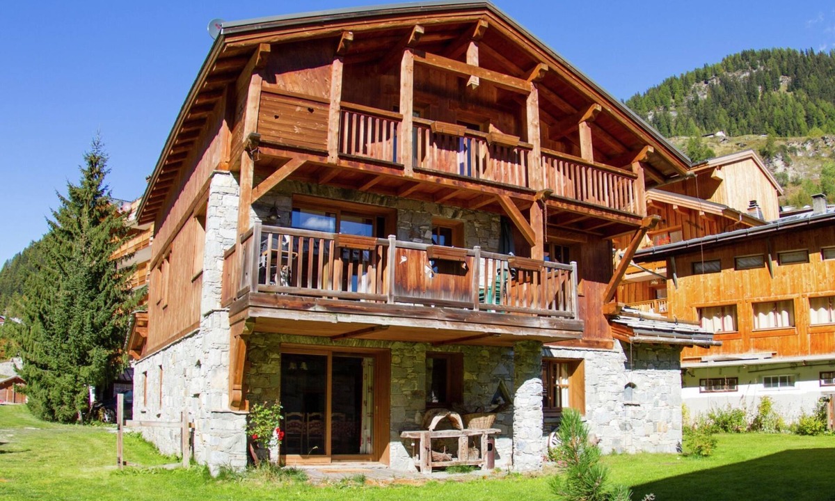 Tignes le Lac Apartment | Cosy apartment in Tignes with garden